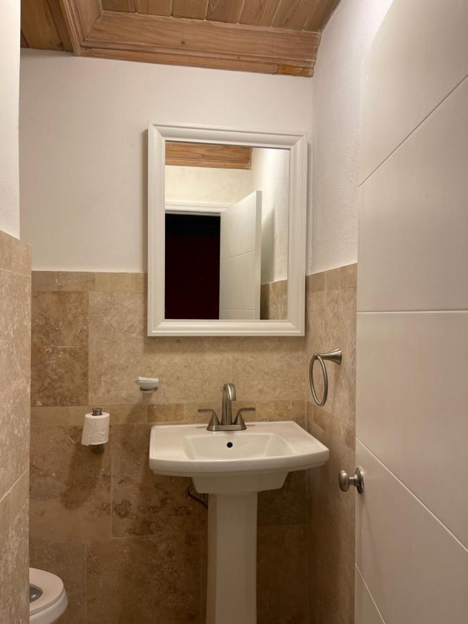 Sapphire Garden Townhouses George Town Εξωτερικό φωτογραφία