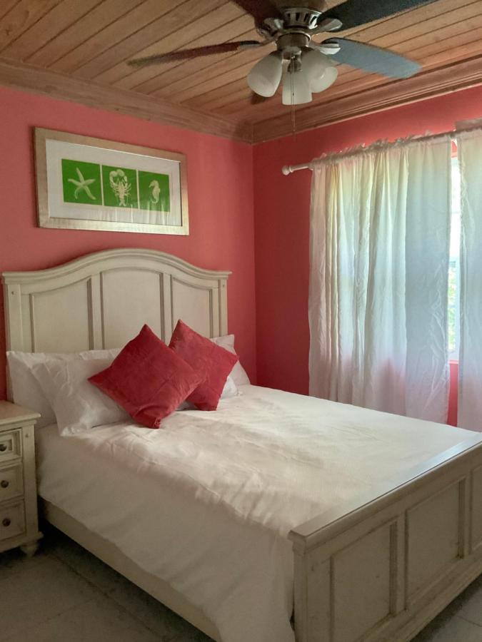 Sapphire Garden Townhouses George Town Εξωτερικό φωτογραφία